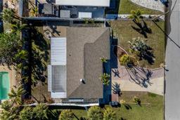 Picture of 10215 3Rd Street E, Treasure Island, FL 33706