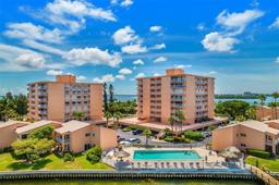 Picture of 7432 Sunshine Skyway Lane S Unit 402, St Petersburg, FL 33711