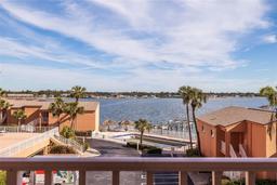 Picture of 7432 Sunshine Skyway Lane S Unit 402, St Petersburg, FL 33711