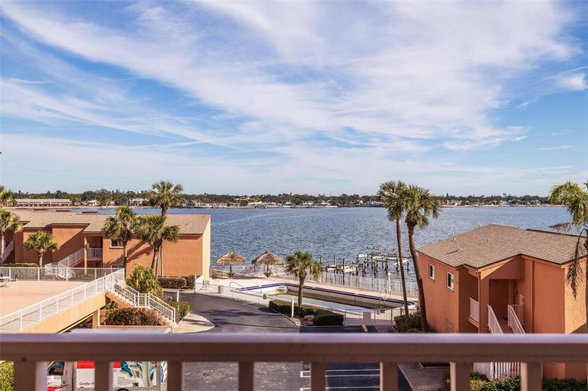 Picture of 7432 Sunshine Skyway Lane S Unit 402, St Petersburg FL 33711