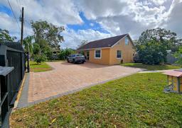 Picture of 7211 Waycross Avenue, Tampa, FL 33619