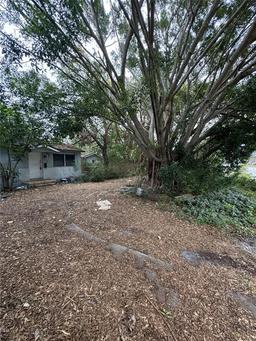 Picture of 2733 34Th Avenue N, St Petersburg, FL 33713