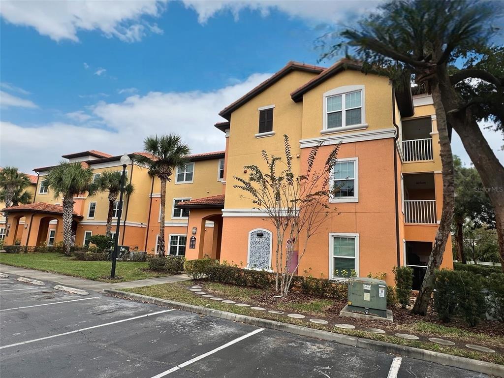 Picture of 5459 Vineland Road Unit 4212, Orlando, FL 32811