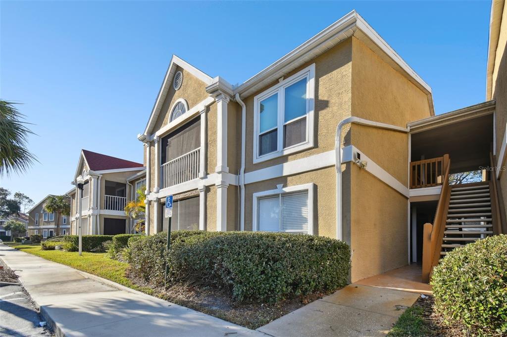 Picture of 9481 Highland Oak Drive Unit 807, Tampa, FL 33647