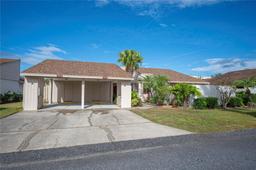 Picture of 4243 Oak Loop Unit 35, Mulberry, FL 33860