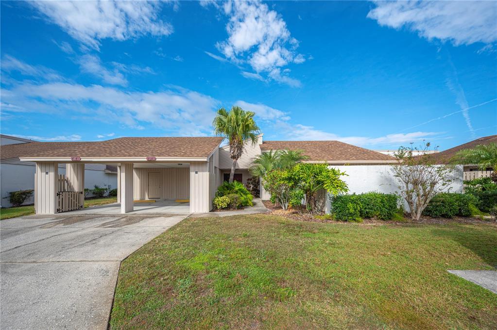 Picture of 4243 Oak Loop Unit 35, Mulberry, FL 33860