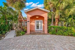 Picture of 235 Grant Drive, Sarasota, FL 34236