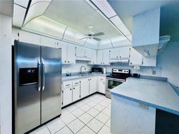 Picture of 4910 Bay Street Ne Unit 103, St Petersburg, FL 33703