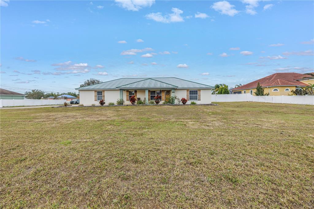 Picture of 2413 Crestview Road, Wimauma, FL 33598