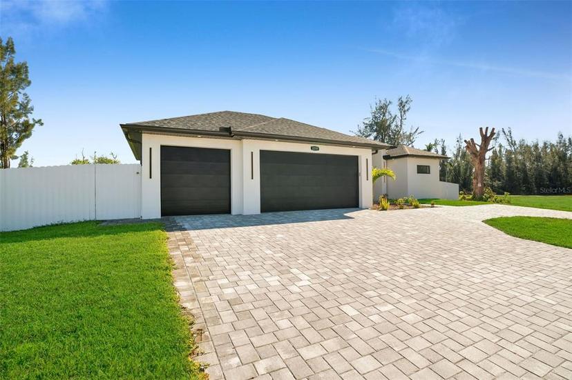 Picture of 2219 Surfside Boulevard, Cape Coral FL 33991