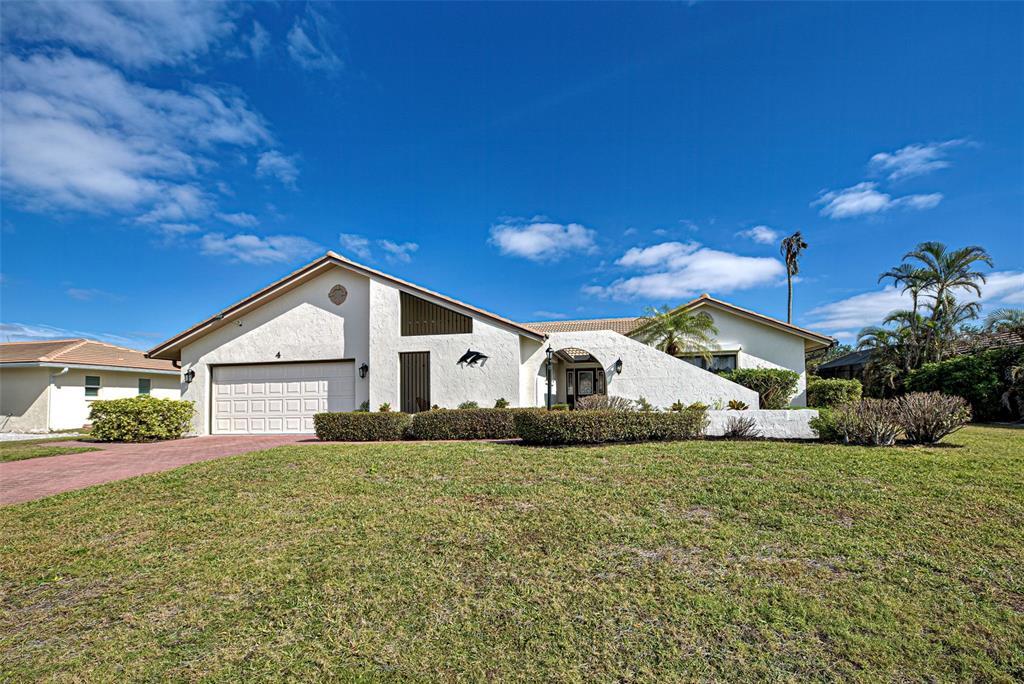 Picture of 4 Dover Drive, Englewood, FL 34223