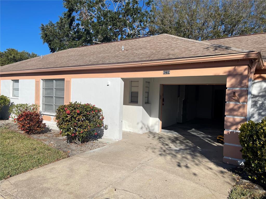 Picture of 8239 Brentwood Road Unit 8239, Seminole, FL 33777