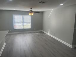 Picture of 8239 Brentwood Road Unit 8239, Seminole, FL 33777