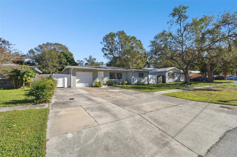 Picture of 1829 West Drive, Clearwater FL 33755