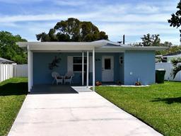 Picture of 925 Rhodes Avenue, Sarasota, FL 34237