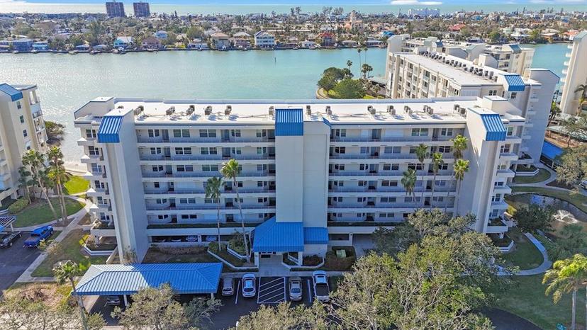 Picture of 7902 Sailboat Key Boulevard S Unit 405, South Pasadena FL 33707