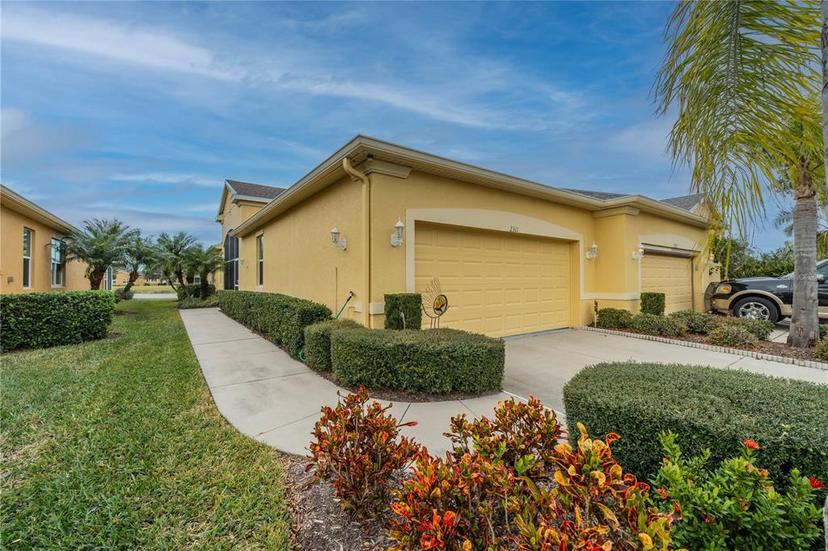 Picture of 2311 Nottingham Greens Drive Unit 2311, Sun City Center FL 33573