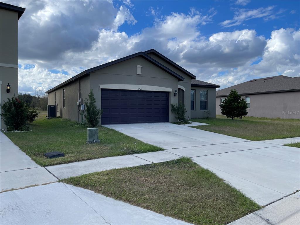 Picture of 8756 Micmac Ct, Polk City, FL 33868