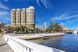 Picture of 275 Bayshore Boulevard Unit 1702, Tampa, FL 33606