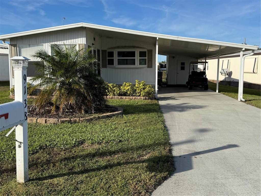 Picture of 9138 Lake Point Boulevard, Lake Wales, FL 33898