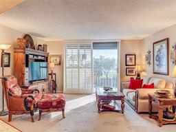 Picture of 2611 Bayshore Boulevard Unit 302, Tampa, FL 33629