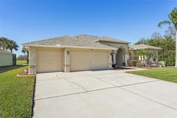 Picture of 7302 Melogold Circle, Land O Lakes, FL 34637