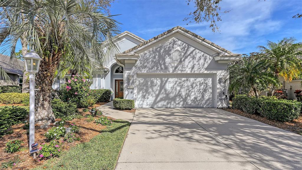 Picture of 7121 Victoria Circle, University Park, FL 34201