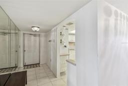 Picture of 5200 Brittany Drive S Unit 1110, St Petersburg, FL 33715