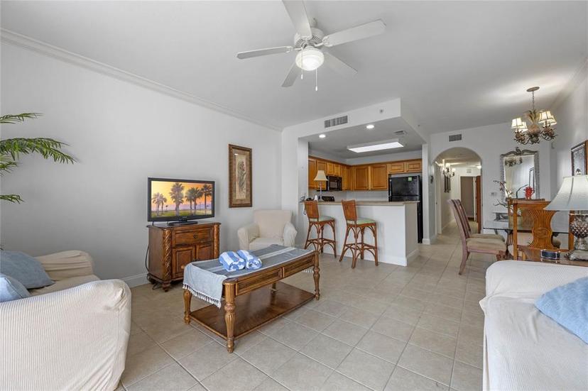 Picture of 13427 Blue Heron Beach Drive Unit 106, Orlando FL 32821