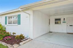 Picture of 5974 Hibiscus Drive Unit 06, Bradenton, FL 34207