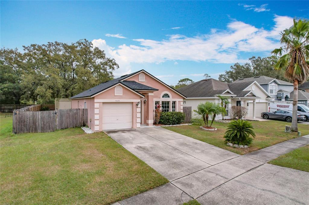 Picture of 9606 Chandon Drive, Orlando, FL 32825