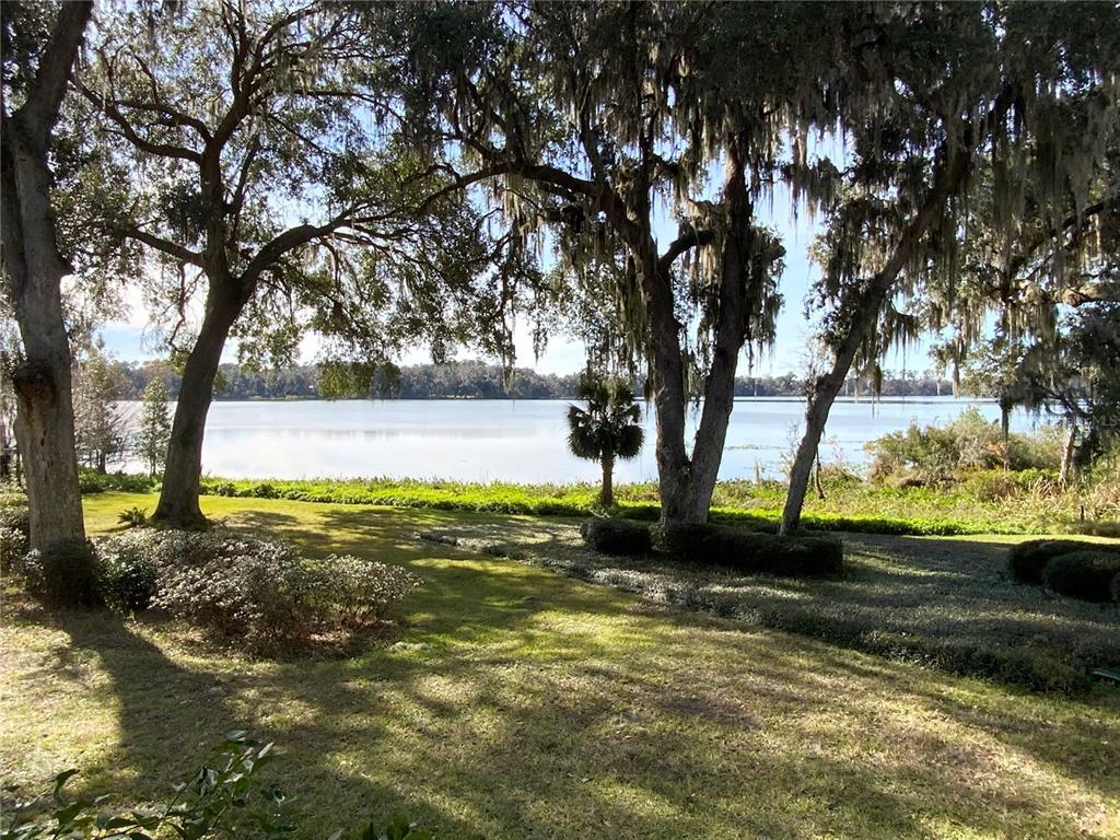 Picture of 2550 SW 14Th Drive, Gainesville, FL 32608