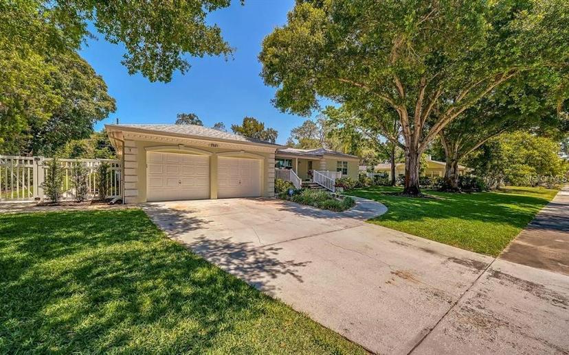 Picture of 7331 Westmoreland Drive, Sarasota FL 34243