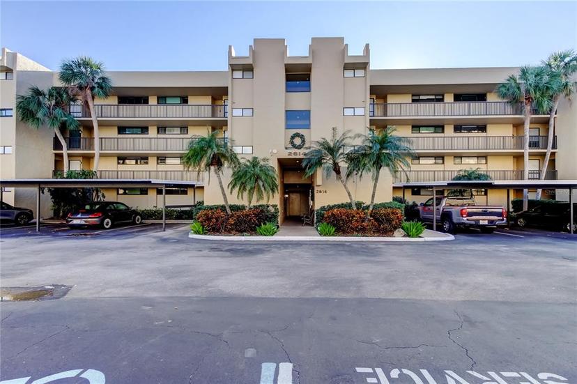 Picture of 2614 Cove Cay Drive Unit 409, Clearwater FL 33760