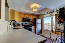 Picture of 2614 Cove Cay Drive Unit 409, Clearwater, FL 33760