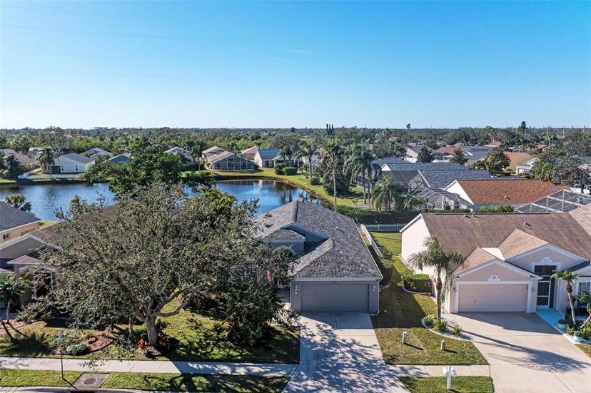 Picture of 4861 Sabal Harbour Drive, Bradenton FL 34203