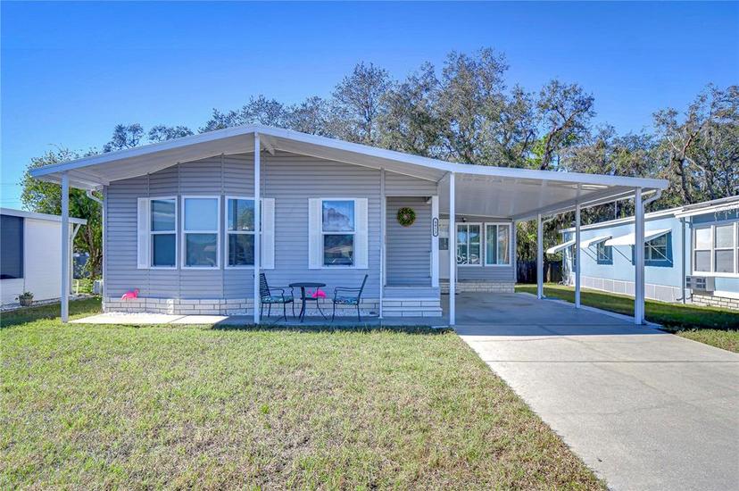 Picture of 4853 Blanco Drive, Zephyrhills FL 33541