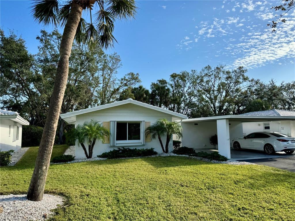 Picture of 4221 Schwalbe Drive Unit 110, Sarasota, FL 34235