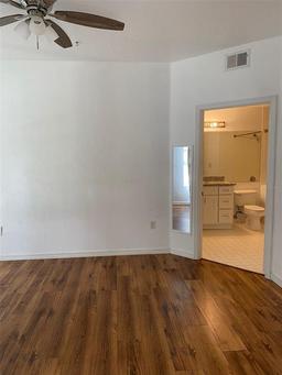 Picture of 5500 Metrowest Boulevard Unit 101, Orlando, FL 32811