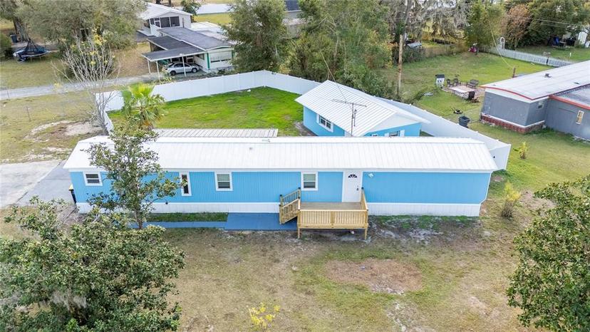 Picture of 324 Clearwater Avenue, Polk City FL 33868