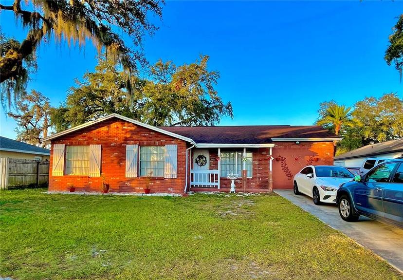 Picture of 8848 Oak Circle, Tampa FL 33615