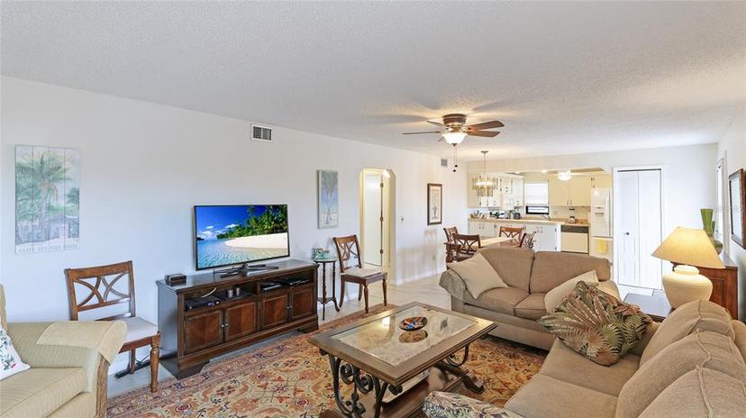 Picture of 5400 34Th Street W Unit I-9, Bradenton FL 34210