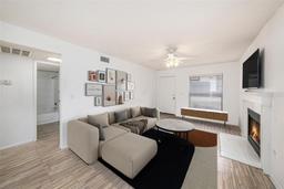 Picture of 3958 Dream Oak Place Unit 104, Tampa, FL 33613