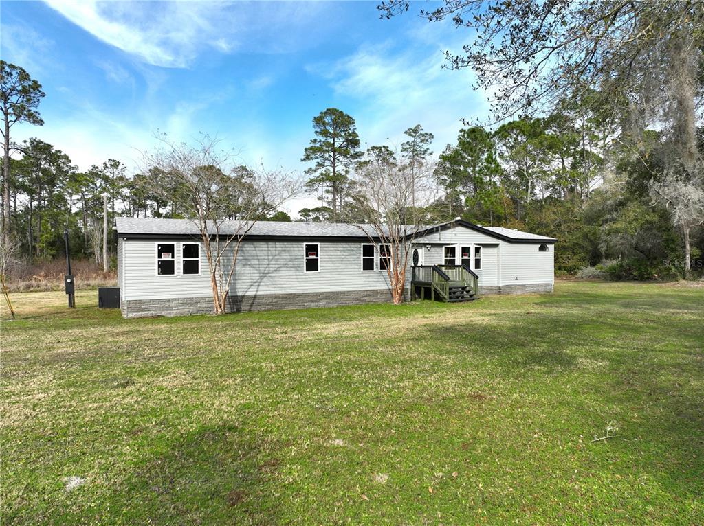 Picture of 14165 NE 14Th Street Road, Silver Springs, FL 34488