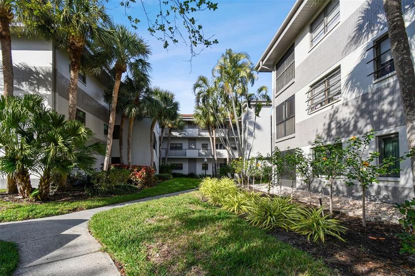 Picture of 2650 Countryside Boulevard Unit C309, Clearwater FL 33761