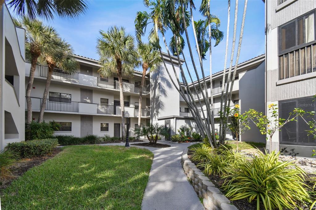 Picture of 2650 Countryside Boulevard Unit C309, Clearwater, FL 33761