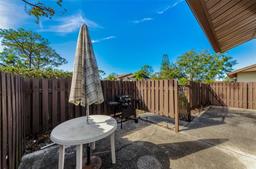 Picture of 1725 Pine Ridge Way E Unit E, Palm Harbor, FL 34684