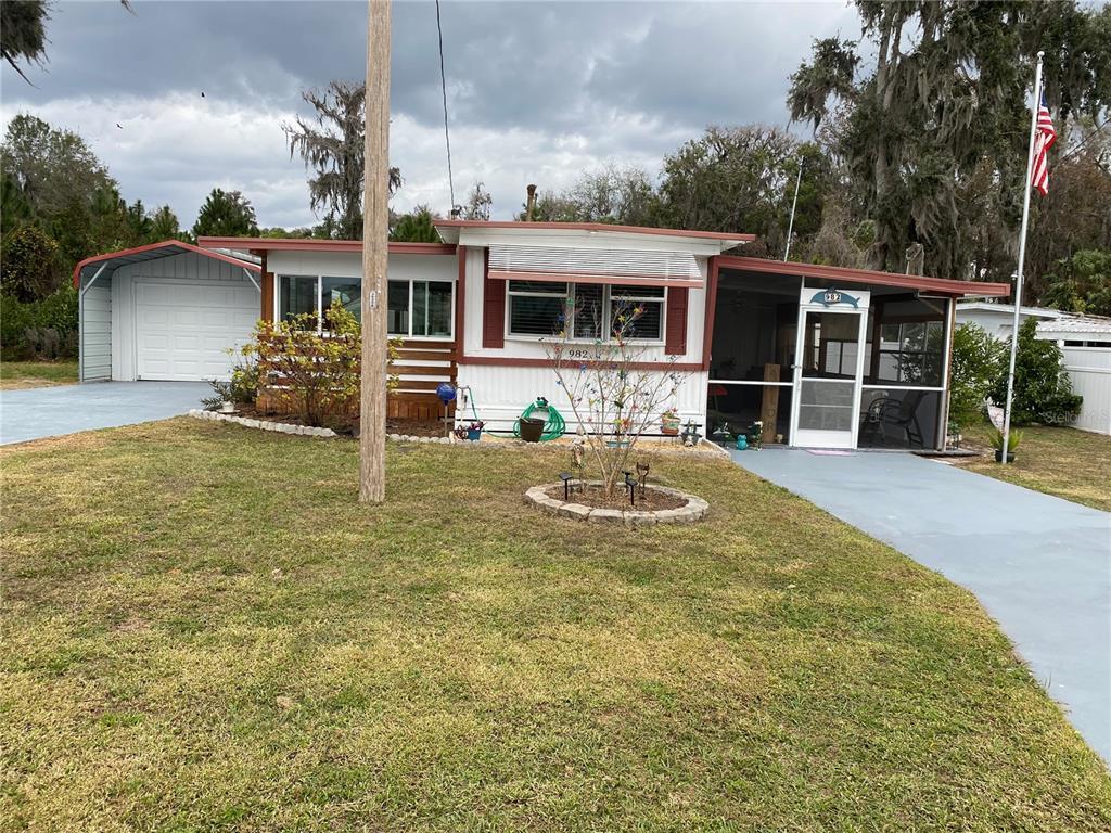 Picture of 982 Cr 461, Lake Panasoffkee, FL 33538