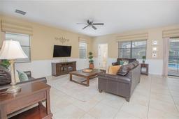 Picture of 1427 Wexford Way, Davenport, FL 33896