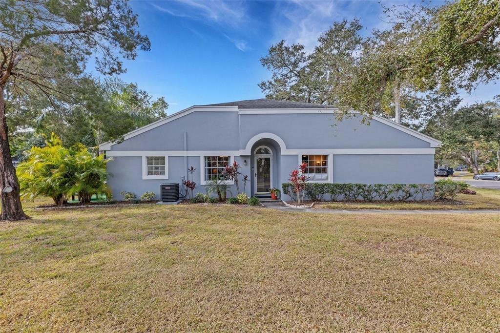 Picture of 192 Wickford Street E, Safety Harbor, FL 34695